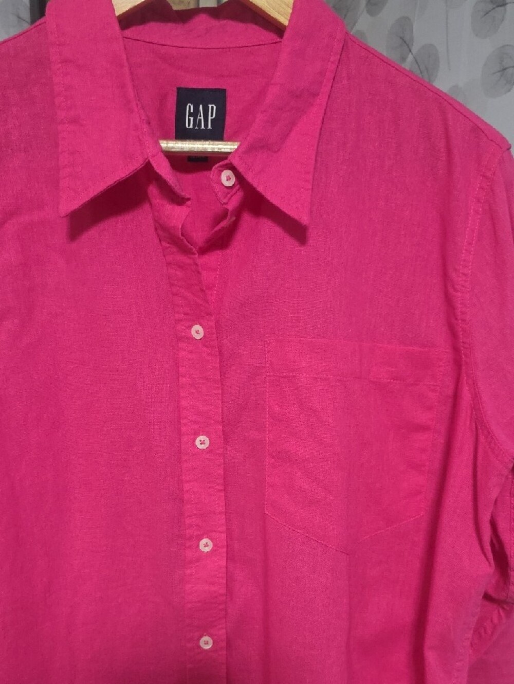 GAP Hot Pink Linen-Blend Button-Down Shirt - Picture 5 of 7